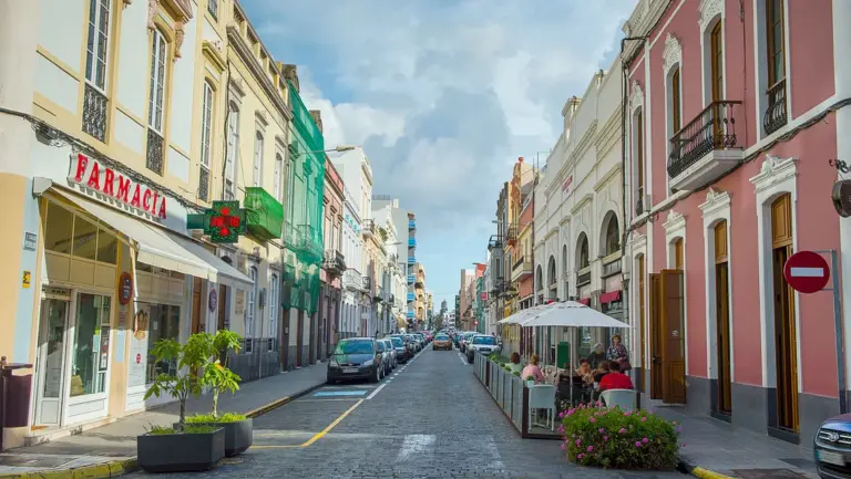 El TSJC anula el plan especial de protección de la calle Perojo