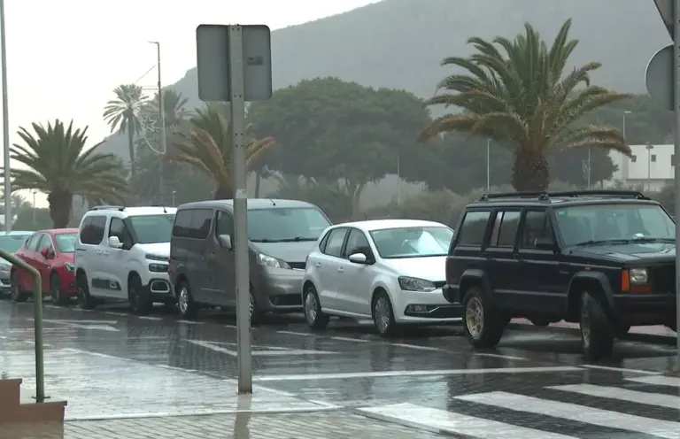 La Gomera dispara el uso del transporte público mientras la DGT insiste en reducir los coches en las ciudades
