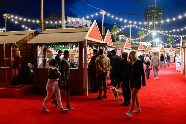 La «Ciudad de la Navidad» ofrece un intenso programa de actividades en la capital grancanaria