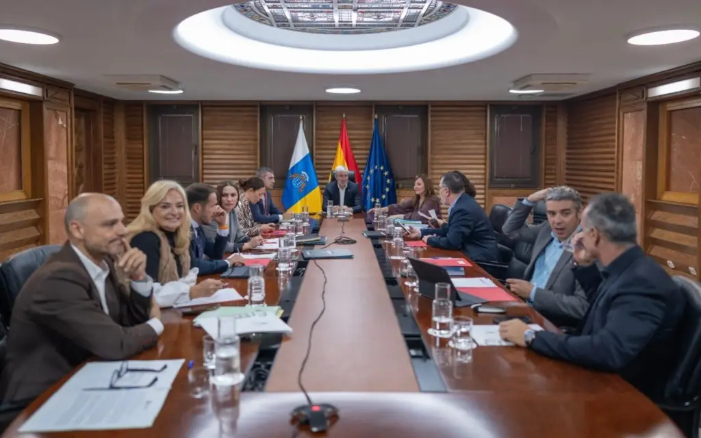 En directo | En directo | Rueda de prensa tras la sesión del Consejo de Gobierno. Imagen del Gobierno de Canarias. 