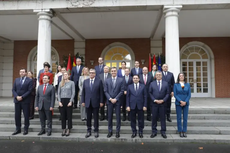 Albares llama a Clavijo para informarle de la cumbre con Marruecos