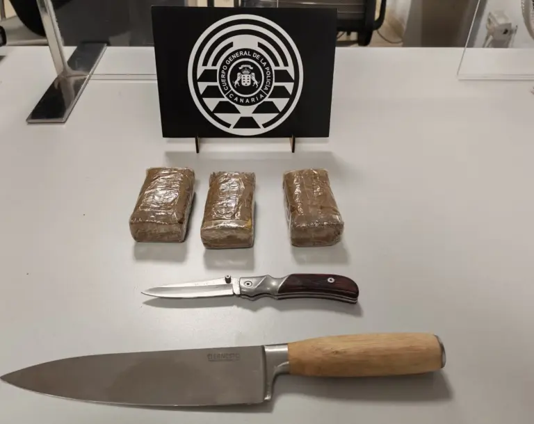 Detienen a dos personas por estafa y tráfico de drogas en Fuerteventura