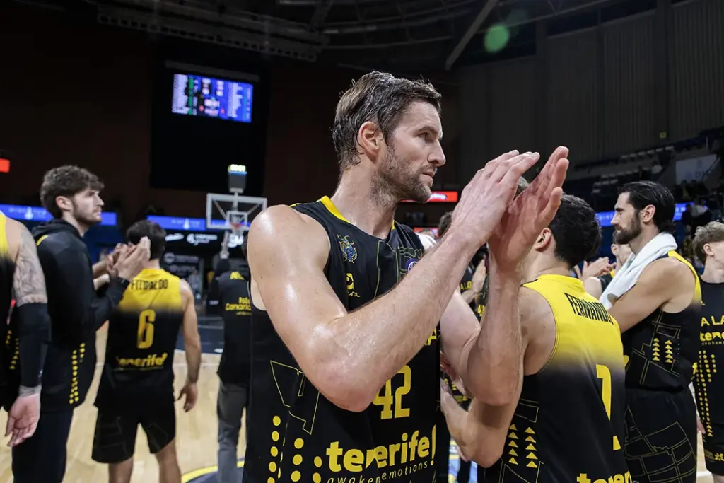 94-86| La Laguna Tenerife mantiene el liderato a pesar de la derrota