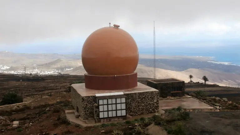 España refuerza la vigilancia aérea con un nuevo radar en Lanzarote