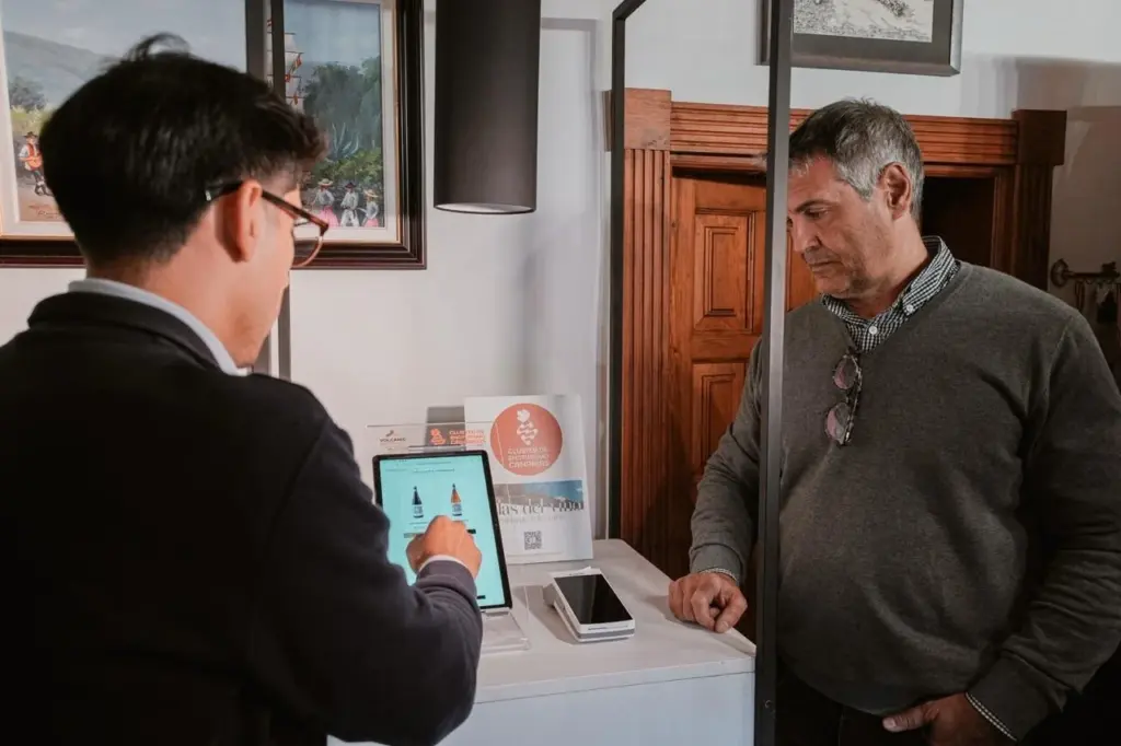 Inician un proyecto piloto para potenciar las ventas de vino en bodegas de Canarias