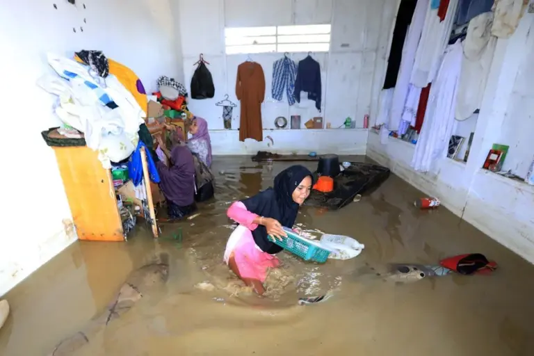 Más de un millar de fallecidos en las inundaciones en varios países de Asia