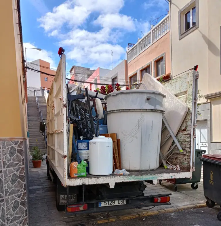 Fechas y puntos de recogida de trastos, electrodomésticos y escombros en diciembre en Las Palmas de Gran Canaria