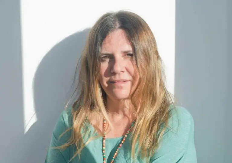 La justicia exige a CIMA cumplir la condena por vulnerar el honor de la productora Marta de Santa Ana