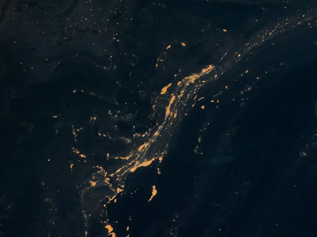 Imagen de la contaminación marina captada durante una inspección aérea de UNIDRON