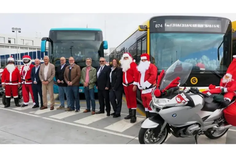 «Papás Noeles» moteros