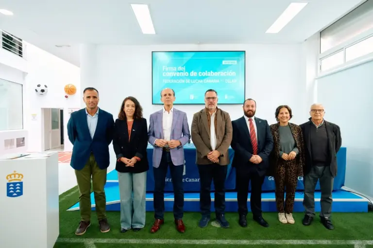 Canarias refuerza su lucha contra el dopaje con un convenio entre la Federación de Lucha Canaria y la CELAD