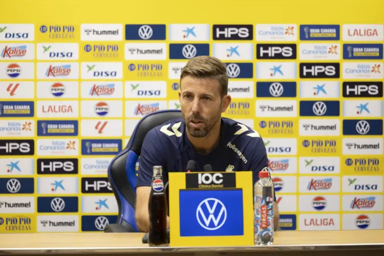 Luis García: «No nos engaña la posición del Mirandés»