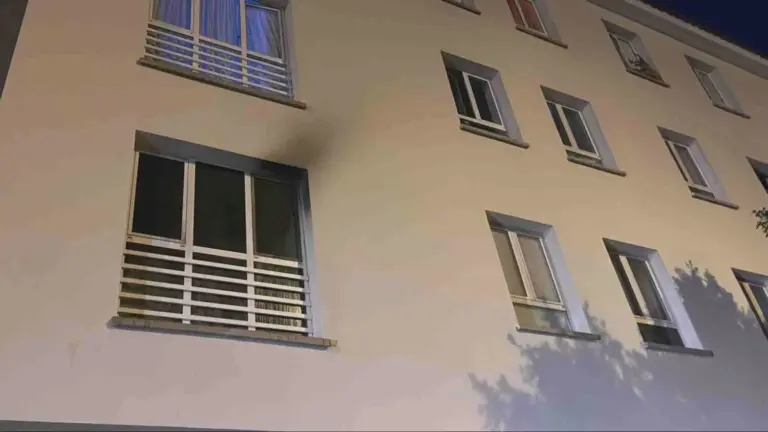 En estado crítico un hombre con quemaduras en el 40% de su cuerpo tras el incendio de una vivienda en Jinámar