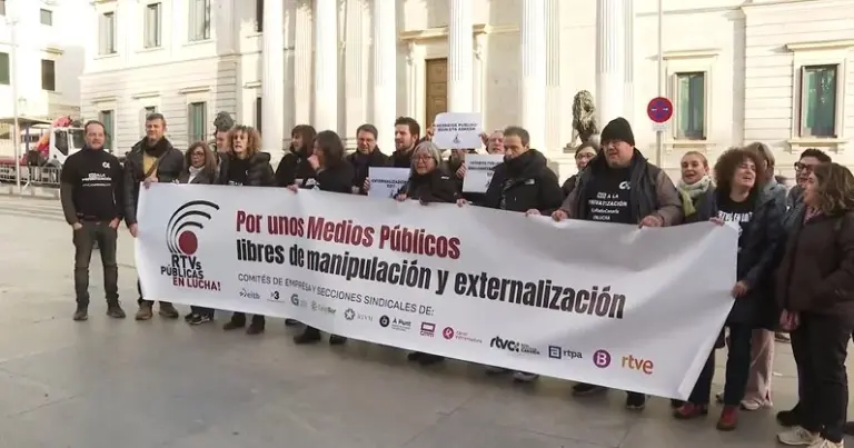 Trabajadores de medios de comunicación públicos piden frenar las privatizaciones
