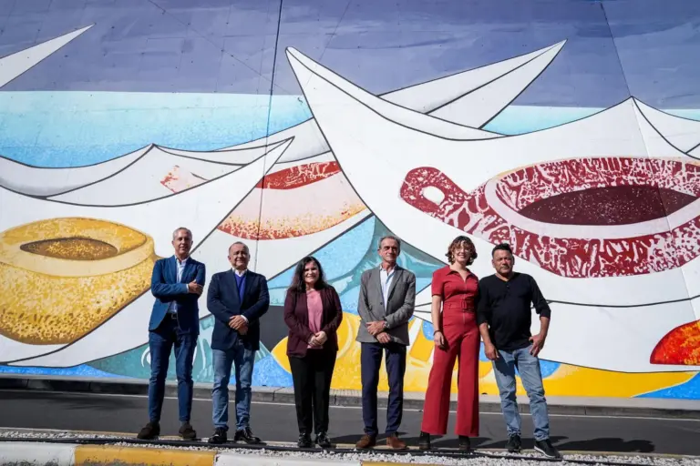Candelaria estrena el mural público más grande de Canarias
