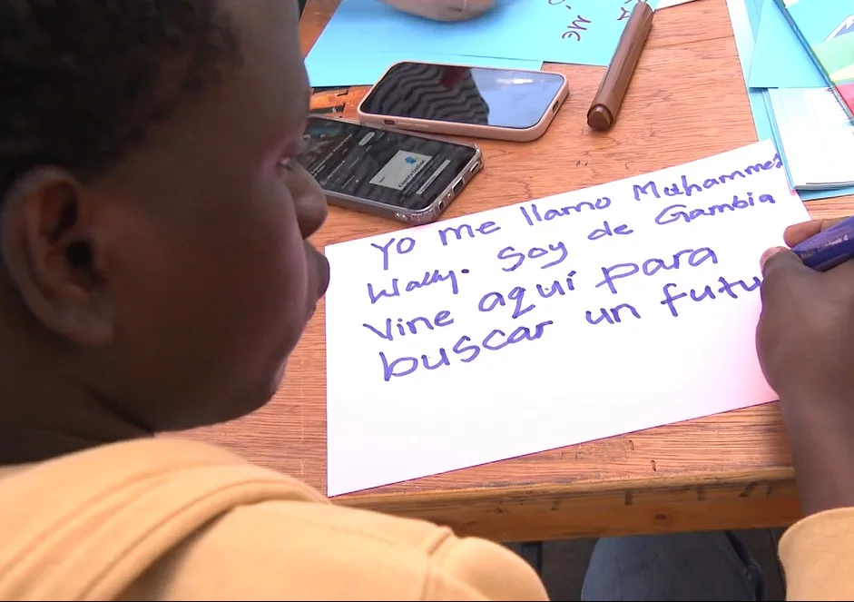 La mayoría de los menores migrantes tutelados por el Gobierno de Canarias consigue un puesto de trabajo y el 39% de los extutelados estudia 