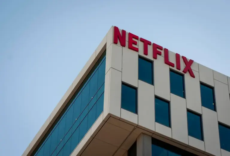 Netflix adquirirá Warner Bros. Discovery por 82.700 millones de dólares