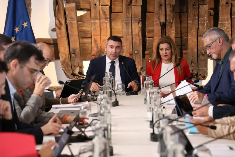 Lanzarote amplia sus ayudas al alumnado que estudia en el extranjero