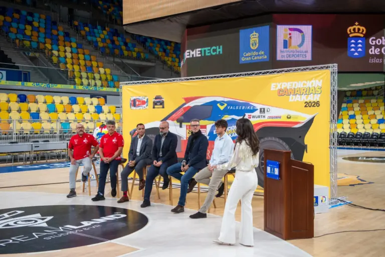Expedición Canarias Dakar presenta su proyecto 2026 sembrando futuro desde Canarias