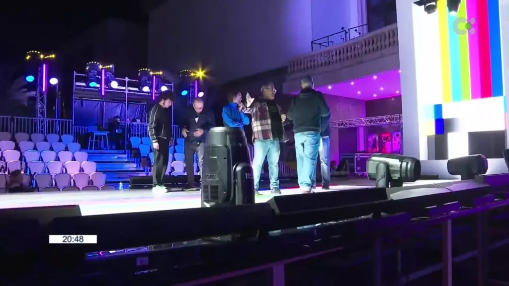 Momento de los preparativos de la Gala de Nochevieja 2025 de Televisión Canaria en Lanzarote