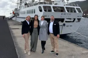 El crucero de lujo Windstar atraca por primera vez en El Hierro