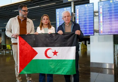 Noemí Santana y Carmelo Ramírez intentan volar a El Aaiún para comprobar la situación de la población del Sahara