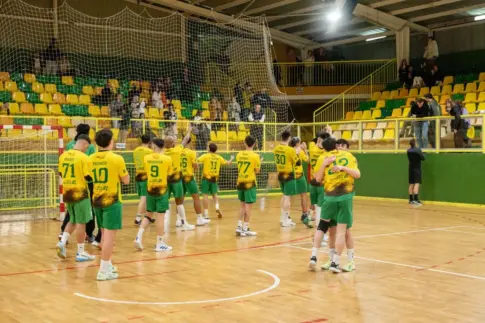 Enorme actuación colectiva del Gáldar para imponerse al Balonmán Culleredo