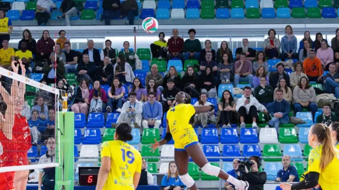 Derbi canario entre Heidelberg Volkswagen y CV Emalsa Gran Canaria en la semifinal de la Copa de la Reina