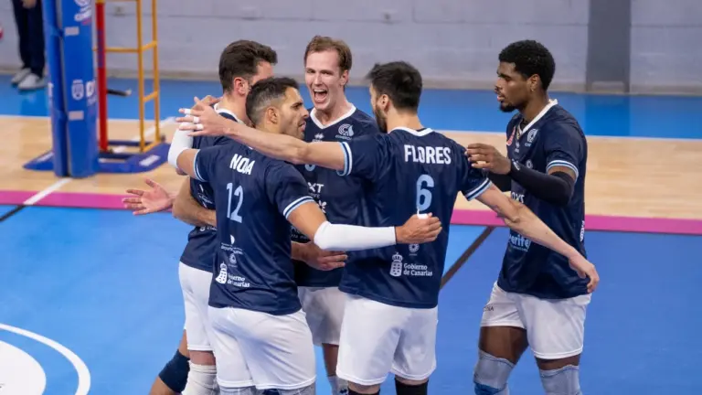 Derbi canario entre el Cisneros La Laguna y el CV Guaguas