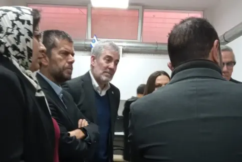 La delegación canaria en Marruecos visitará este martes el puerto de Agadir