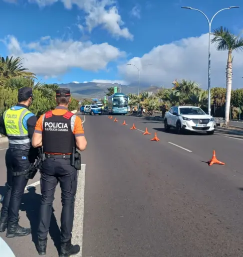 Granadilla de Abona refuerza el control del transporte en el Aeropuerto Tenerife Sur para combatir el intrusismo
