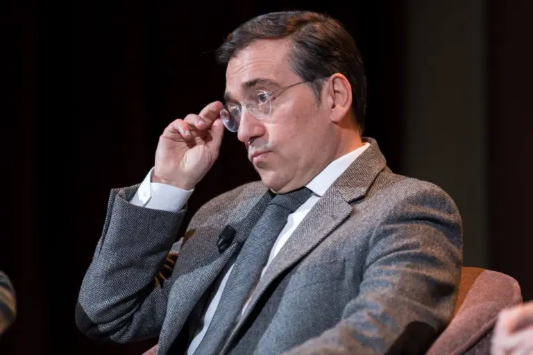 Albares espera que la OTAN controle la seguridad ártica tras el acuerdo sobre Groenlandia