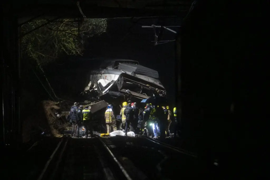 El tren accidentado, a 20 de enero de 2026, en Gelida, Barcelona, Catalunya (España). Lorena Sopêna / Europa Press