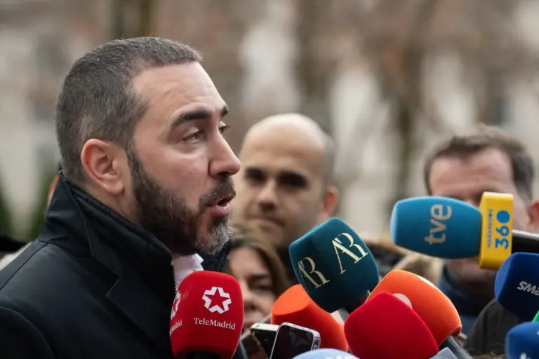 Aldama vincula a Torres en el caso Hidrocarburos por su etapa como presidente de Canarias