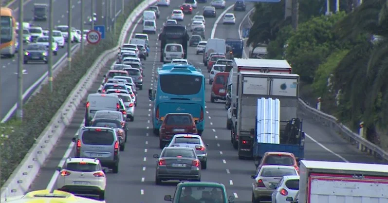 La GC-1, una de las vías con más densidad de tráfico de Canarias. Imagen RTVC