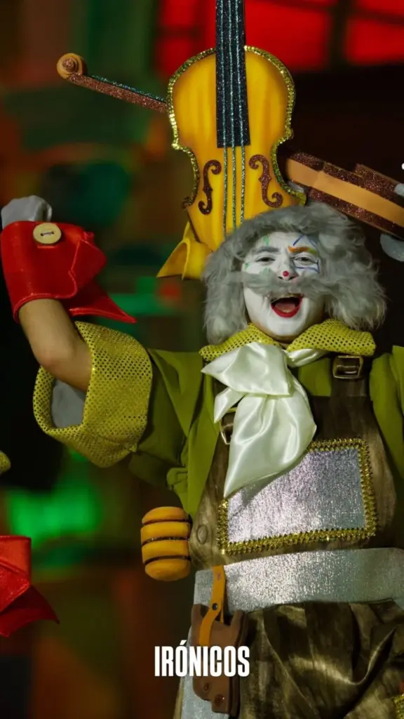 Murguero de Irónicos en el Carnaval de Santa Cruz de Tenerife