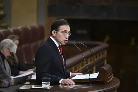 Albares, en el Congreso, asegura que «nadie ha hecho más por Venezuela que España»