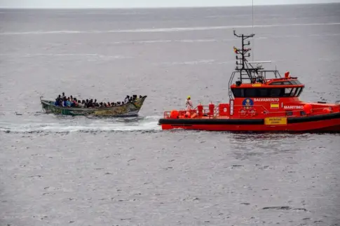 Canarias y Euskadi reclaman una reunión autonómica para abordar el pacto migratorio