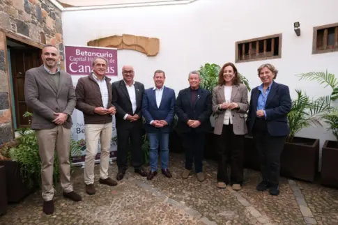 Canarias firma el primer convenio del país por sus Pueblos Más Bonitos