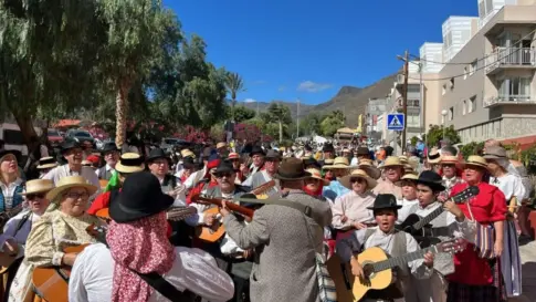 San Sebastián de La Gomera celebra la primera romería del año en las islas