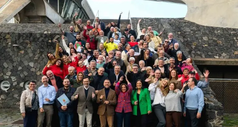 Más de 100 grupos del Carnaval de Tenerife reciben 200.000 euros del Cabildo