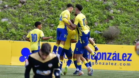 Las Palmas sigue adelante en la Copa del Rey Juvenil tras ganar al CD Mosquito