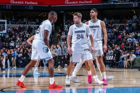 Los Grizzlies de Aldama ganan a los Nets de Jordi Fernández en el «derbi español»