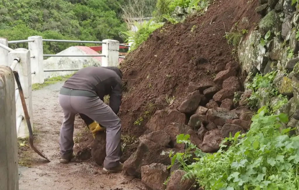 Los desprendimientos causan más de 30 incidencias en Teror tras el temporal