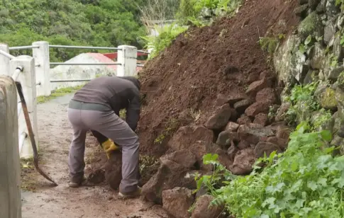 Los desprendimientos causan más de 30 incidencias en Teror tras el temporal