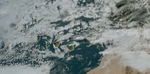 Prudencia en las costas canarias: Jornada de mala mar con olas de hasta cinco metros