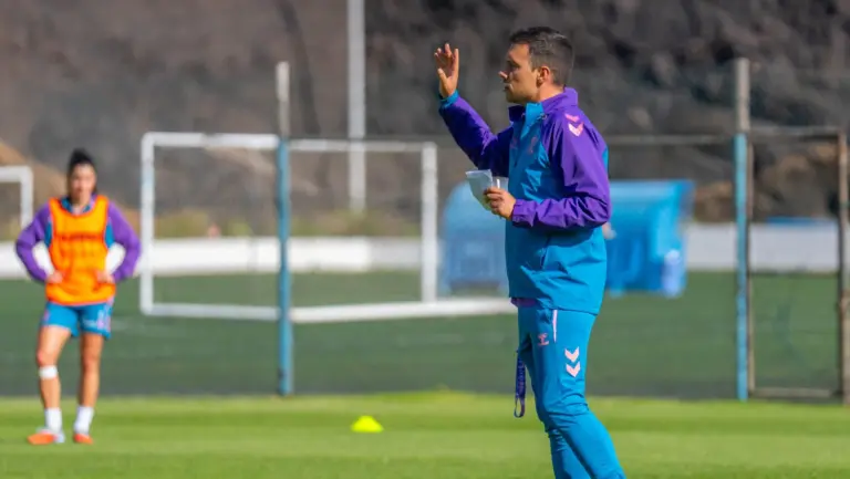 El Costa Adeje Tenerife visita al RCD Espanyol en un exigente duelo liguero