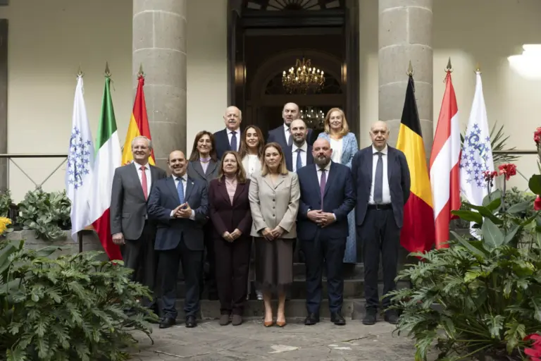 Astrid Pérez apela a la «descentralización» y que el presupuesto de la UE «no de la espalda» a las RUP