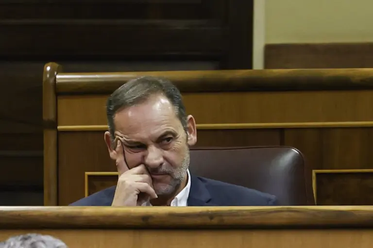 Ábalos renuncia a su escaño en el Congreso de Diputados