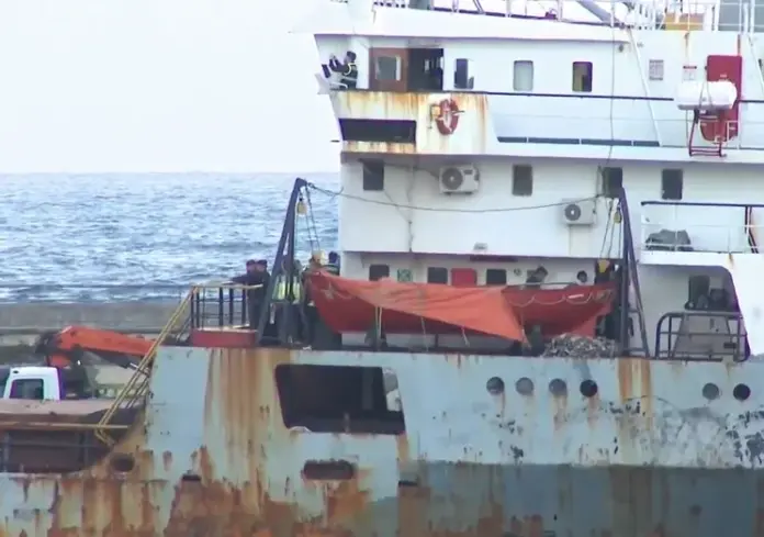 La Policía Nacional y la Armada Española apresan un buque con siete toneladas de cocaína que ha sido trasladado hasta el puerto de Santa Cruz de Tenerife